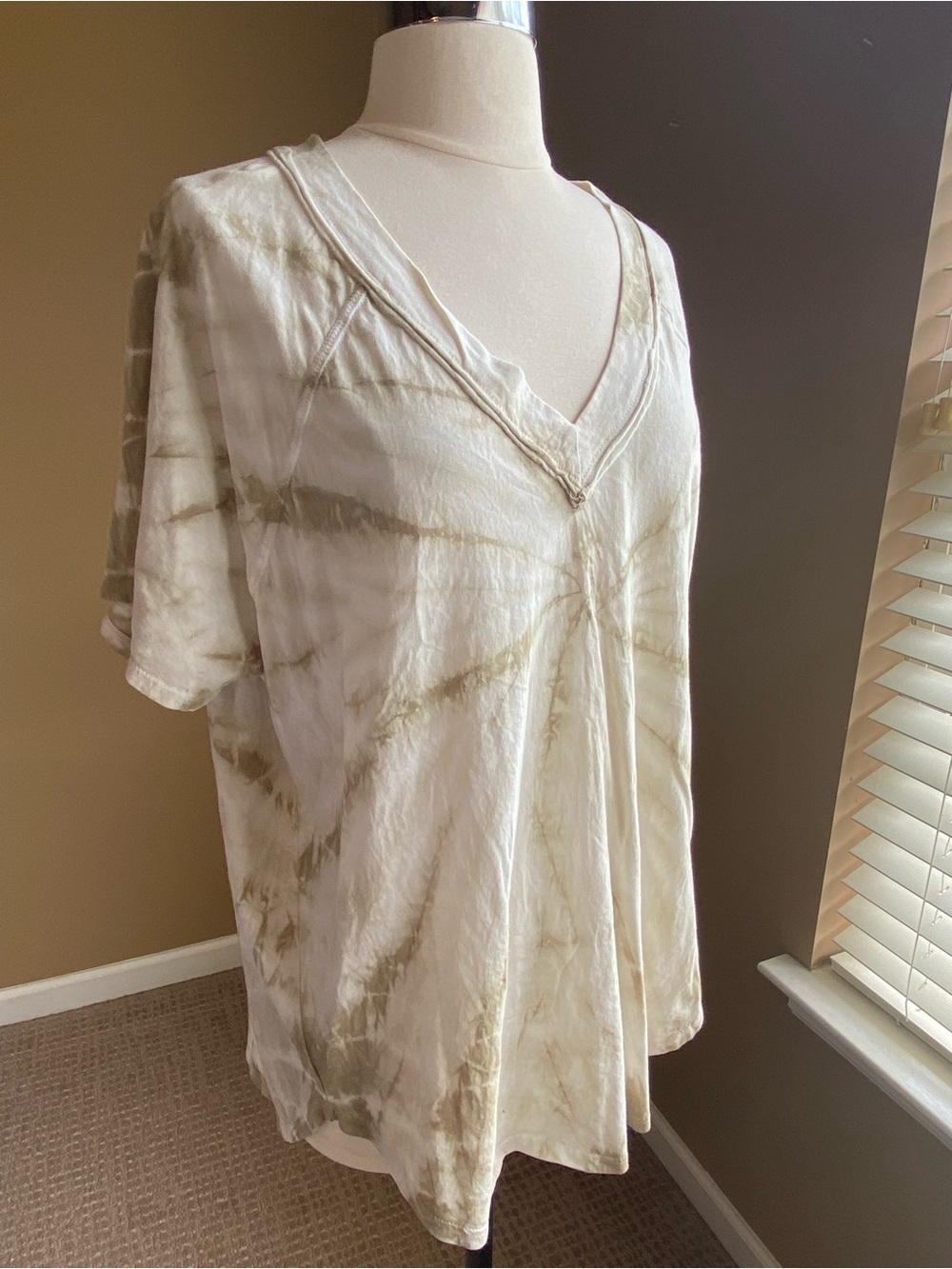 Peach Love‎ California NWOT 100% Cotton Olive Tie-Dye Tee Small Boho Oversized - Picture 3 of 13